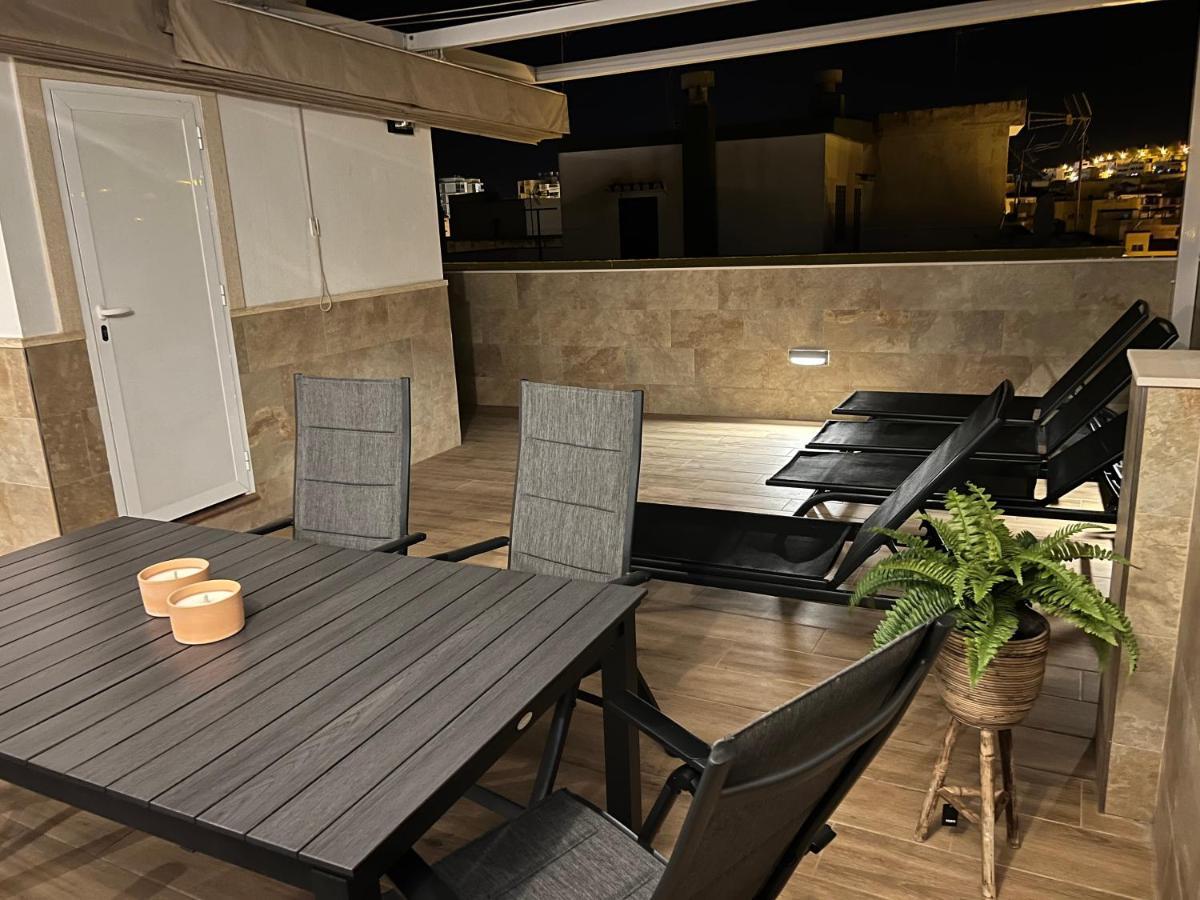 Luxury 190M2 Amplio Apartamento Moderno Con Terraza En La Azotea De 50M2 Junto A La Playa, En El Centro De Torre Del Mar, Malaga, Modern Large Apartment With 50M2 Roof Terrace By The Beach, Right In The Center Of Torre Del Mar, Malaga Dış mekan fotoğraf