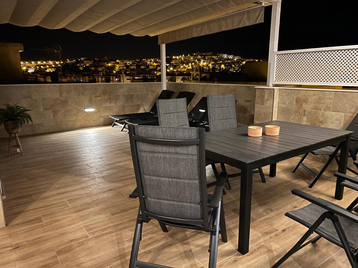 Luxury 190M2 Amplio Apartamento Moderno Con Terraza En La Azotea De 50M2 Junto A La Playa, En El Centro De Torre Del Mar, Malaga, Modern Large Apartment With 50M2 Roof Terrace By The Beach, Right In The Center Of Torre Del Mar, Malaga Dış mekan fotoğraf