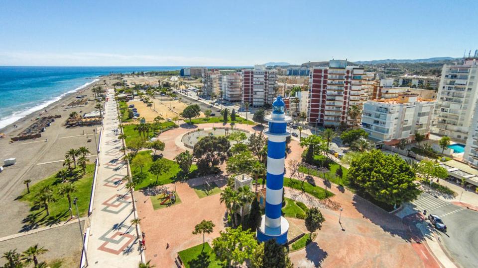 Luxury 190M2 Amplio Apartamento Moderno Con Terraza En La Azotea De 50M2 Junto A La Playa, En El Centro De Torre Del Mar, Malaga, Modern Large Apartment With 50M2 Roof Terrace By The Beach, Right In The Center Of Torre Del Mar, Malaga Dış mekan fotoğraf