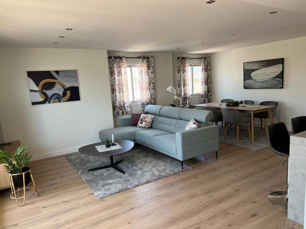 Luxury 190M2 Amplio Apartamento Moderno Con Terraza En La Azotea De 50M2 Junto A La Playa, En El Centro De Torre Del Mar, Malaga, Modern Large Apartment With 50M2 Roof Terrace By The Beach, Right In The Center Of Torre Del Mar, Malaga Dış mekan fotoğraf